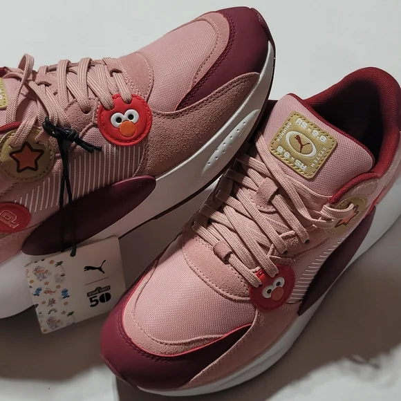 PUMA BIG KID PINK SNEAKERS  BURGUNDY RS 9.8 SESAME STREET 50TH ANNIVERSARY SZ 7 - Picture 3 of 12